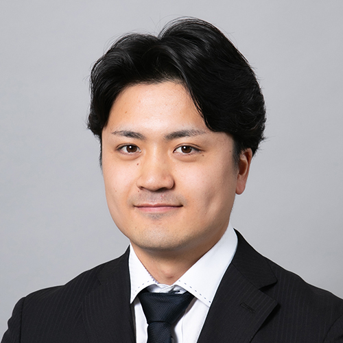 中島 照人