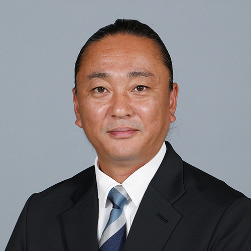 長根 繁人