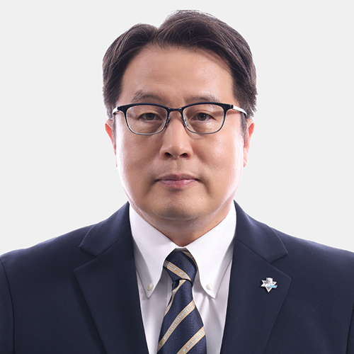 キム・チャンボム
